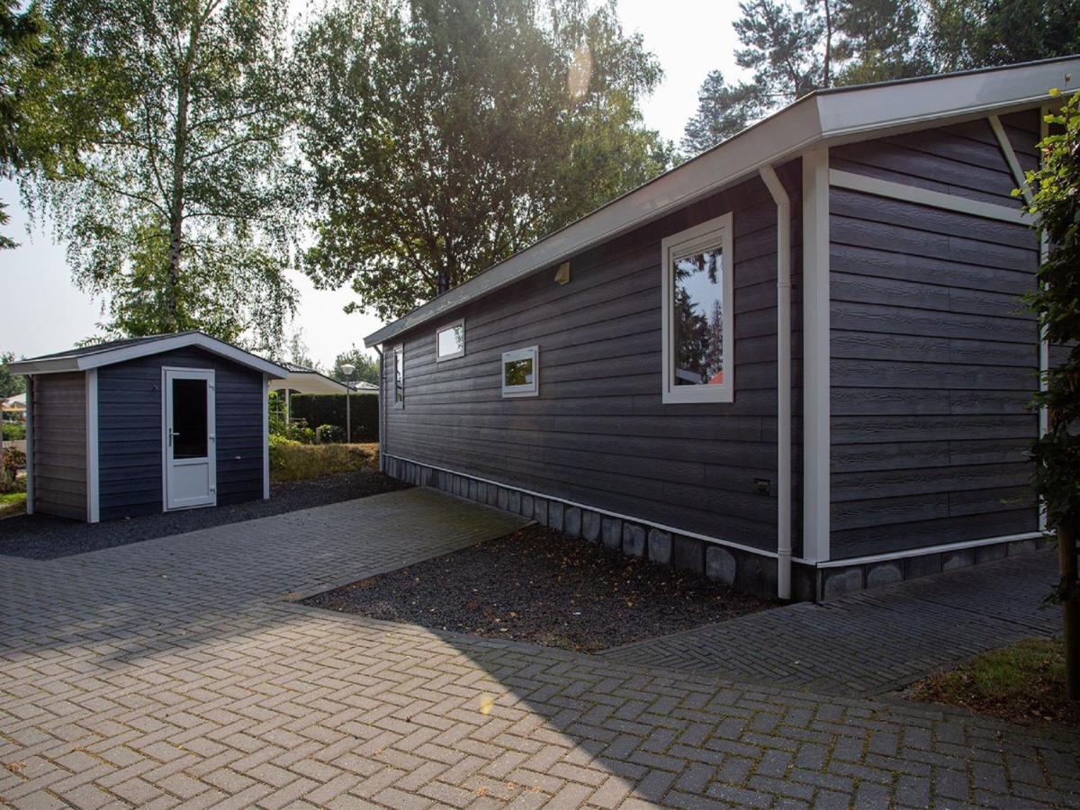 Modern Chalet With Covered Terrace In Nature Rhenen Exterior photo