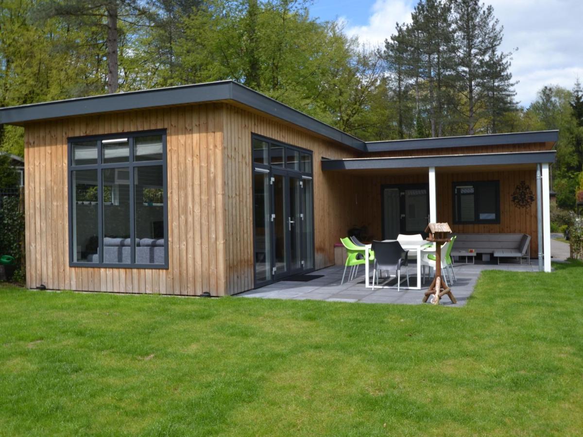 Modern Chalet With Covered Terrace In Nature Rhenen Exterior photo